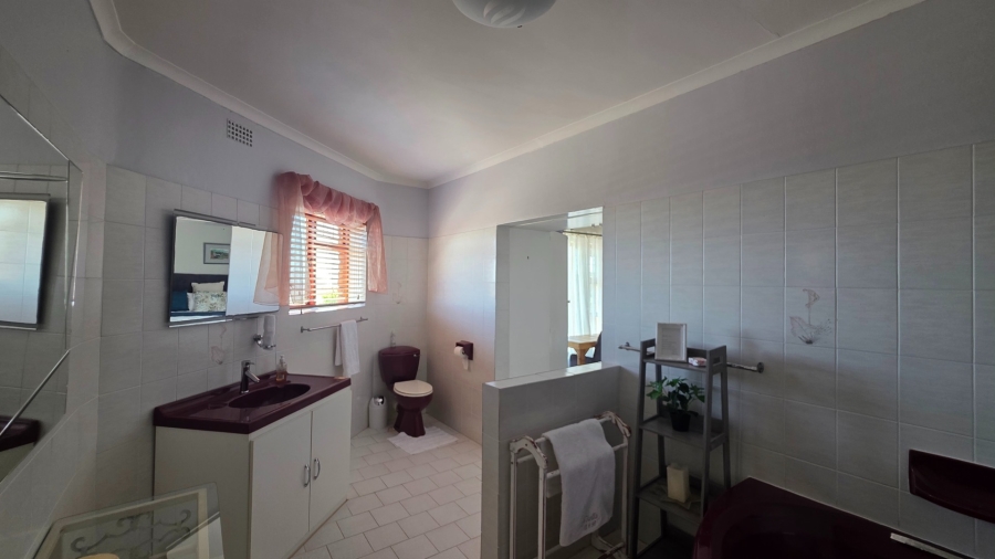 7 Bedroom Property for Sale in Vredenburg Western Cape